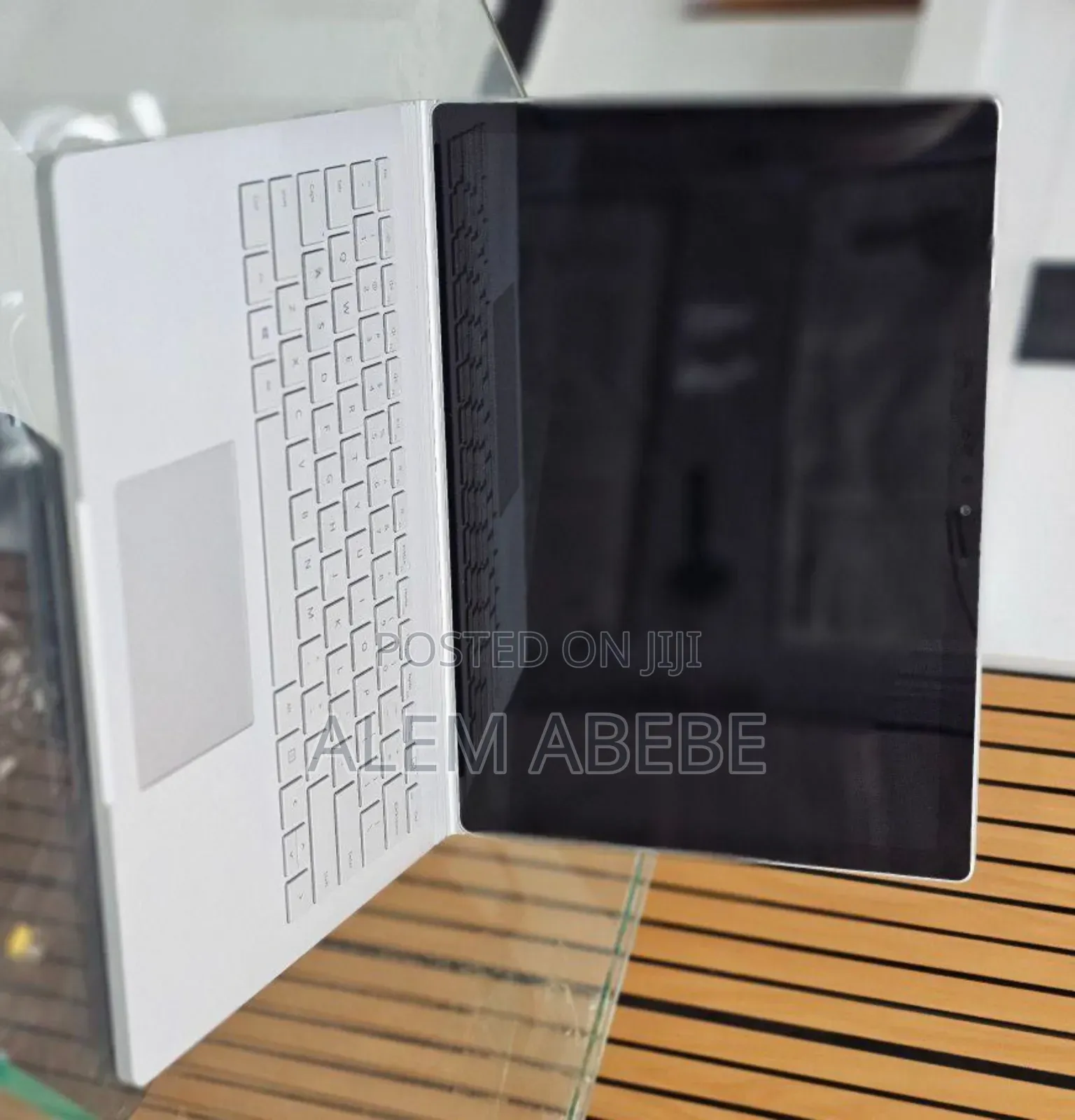 New Laptop Microsoft Surface Book 3 16GB Intel Core I7 SSD 256GB