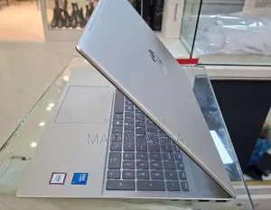 New Laptop HP Pavilion 15 16GB Intel Core Ultra 5 SSD 512GB