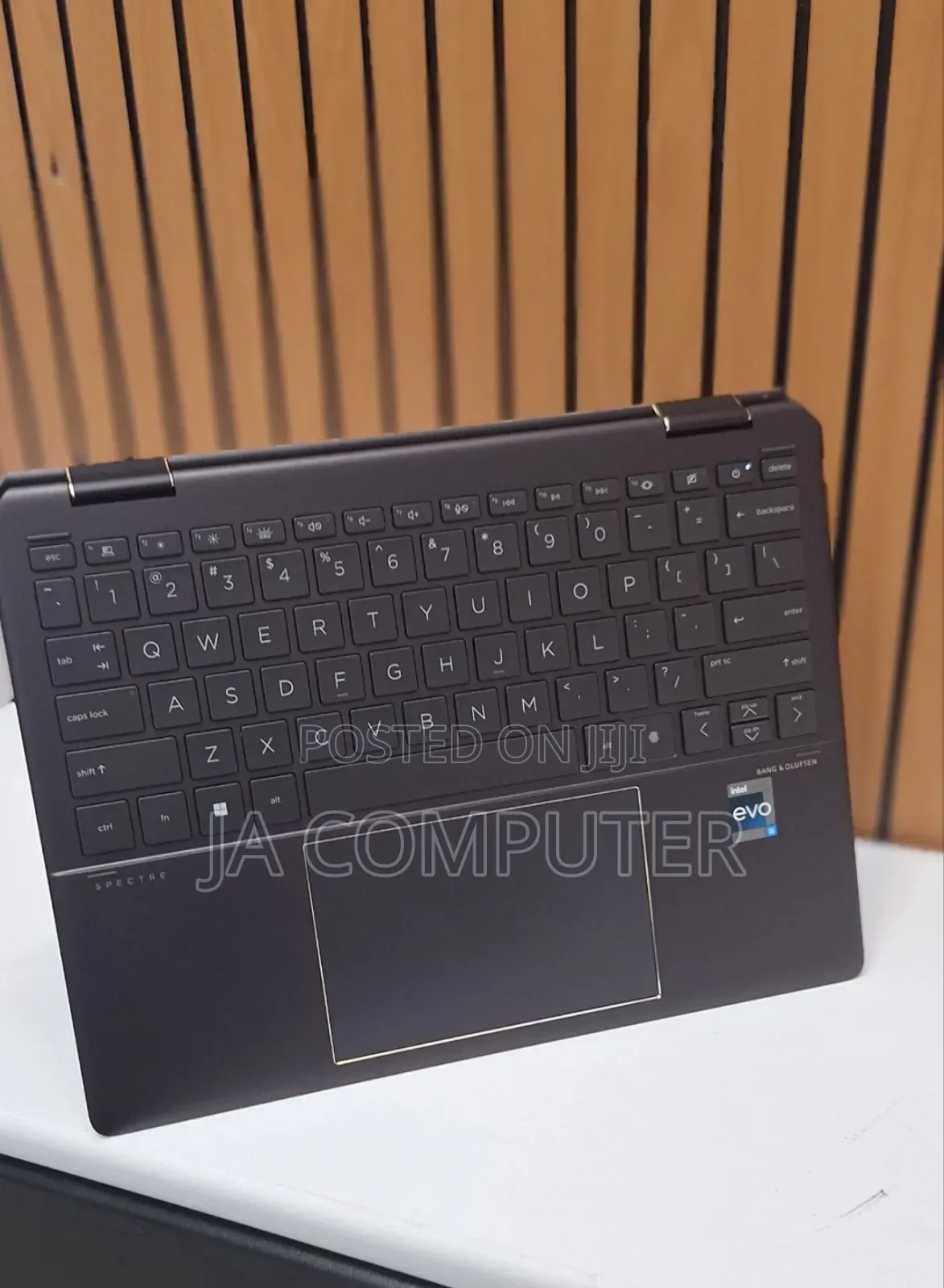 New Laptop HP Spectre X360 16GB Intel Core I5 SSD 1T