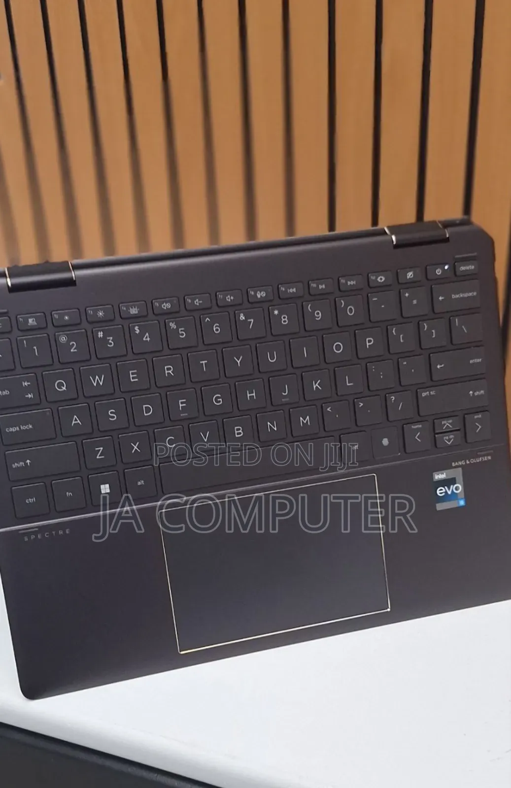 New Laptop HP Spectre X360 16GB Intel Core I5 SSD 1T