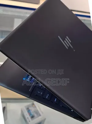 New Laptop HP Spectre 16GB Intel Core I7 SSD 1T