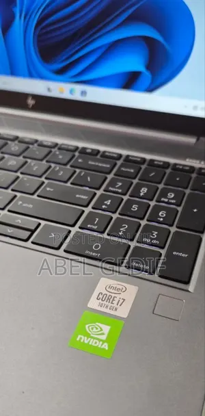 New Laptop HP ZBook Firefly 15 G7 16GB Intel Core I7 SSD 1T