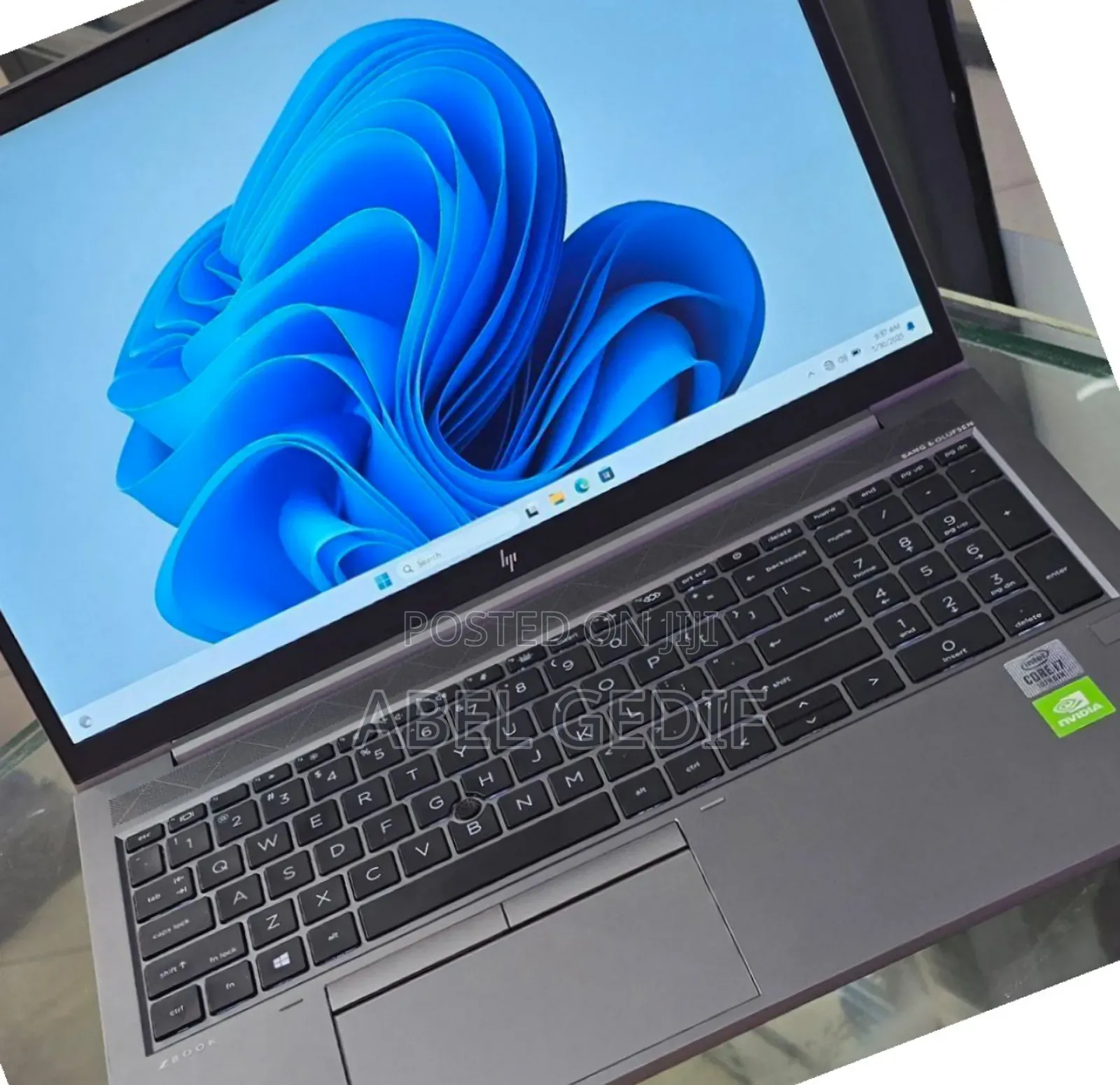 New Laptop HP ZBook Firefly 15 G7 16GB Intel Core I7 SSD 1T