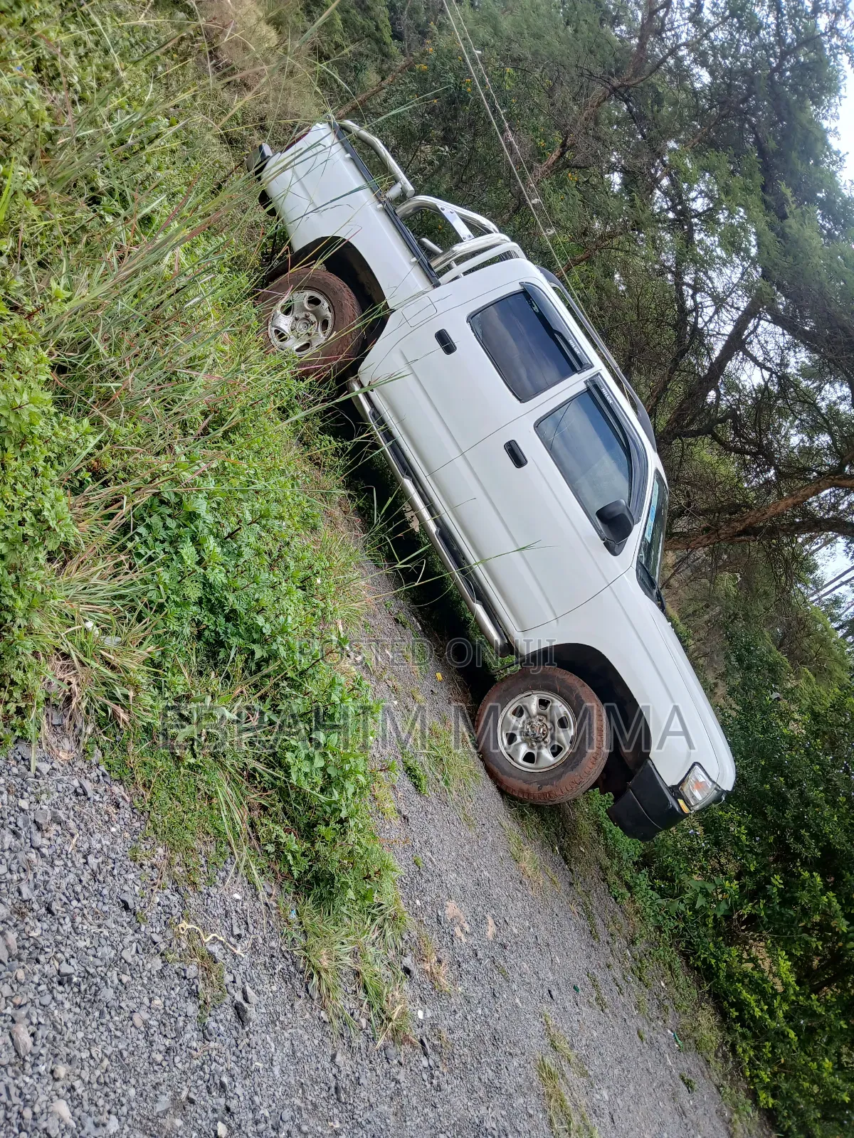 Toyota Hilux 2000 White