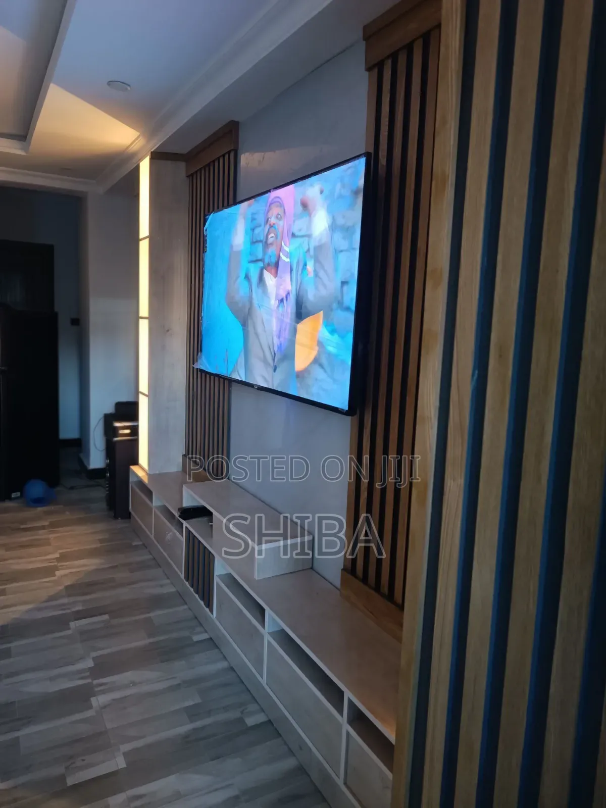 Tv Stand and Wall Pannel