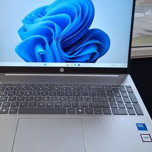 Photo - New Laptop HP Pavilion 17 16GB Intel Core Ultra 5 SSD 512GB