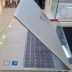 New Laptop HP Pavilion 17 16GB Intel Core Ultra 5 SSD 512GB