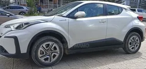 Toyota C-HR 2022 White