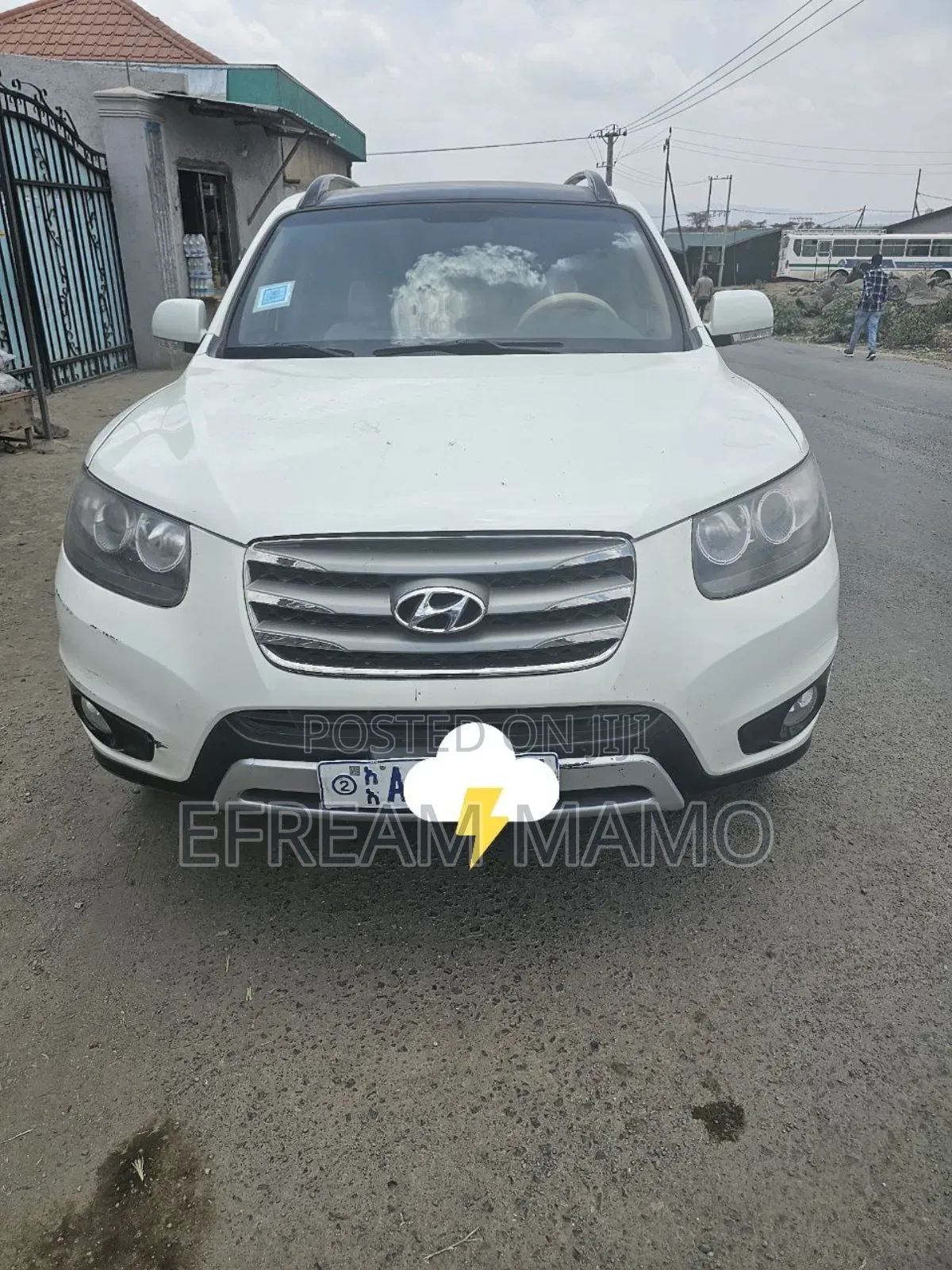Hyundai Santa Fe 2013 White