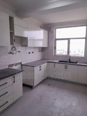 Furnished 3bdrm Apartment in አፓርትመንት, Bole for sale