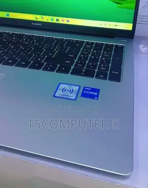 New Laptop Huawei MateBook 13 WRT-W19E 8GB Intel Core I5 SSD 512GB