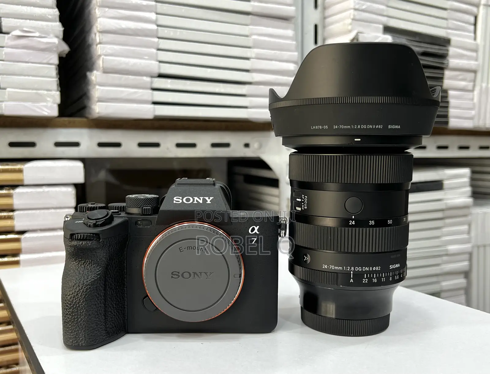 Sony Alpha 7 4 With Sigma 24-70mm F2.8 Ii Full Fra