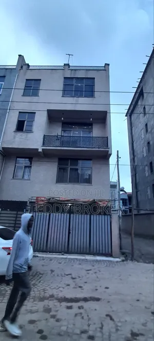 8bdrm House in Haile Garment, Nifas Silk-Lafto for sale