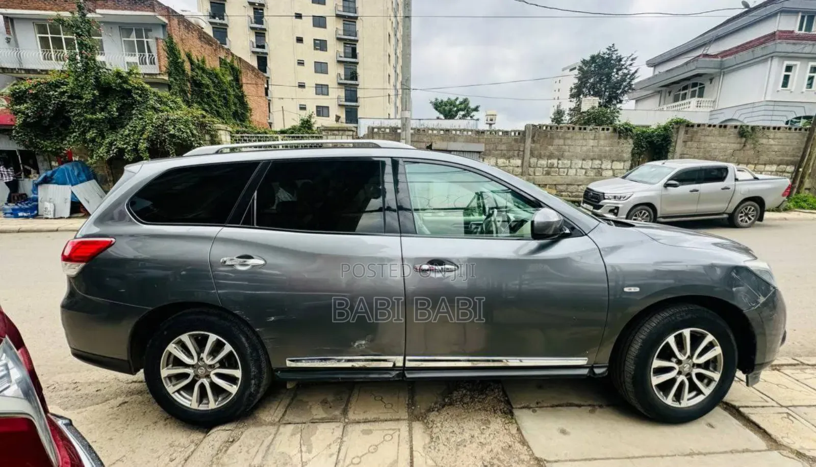 Nissan Pathfinder 2016 Gray