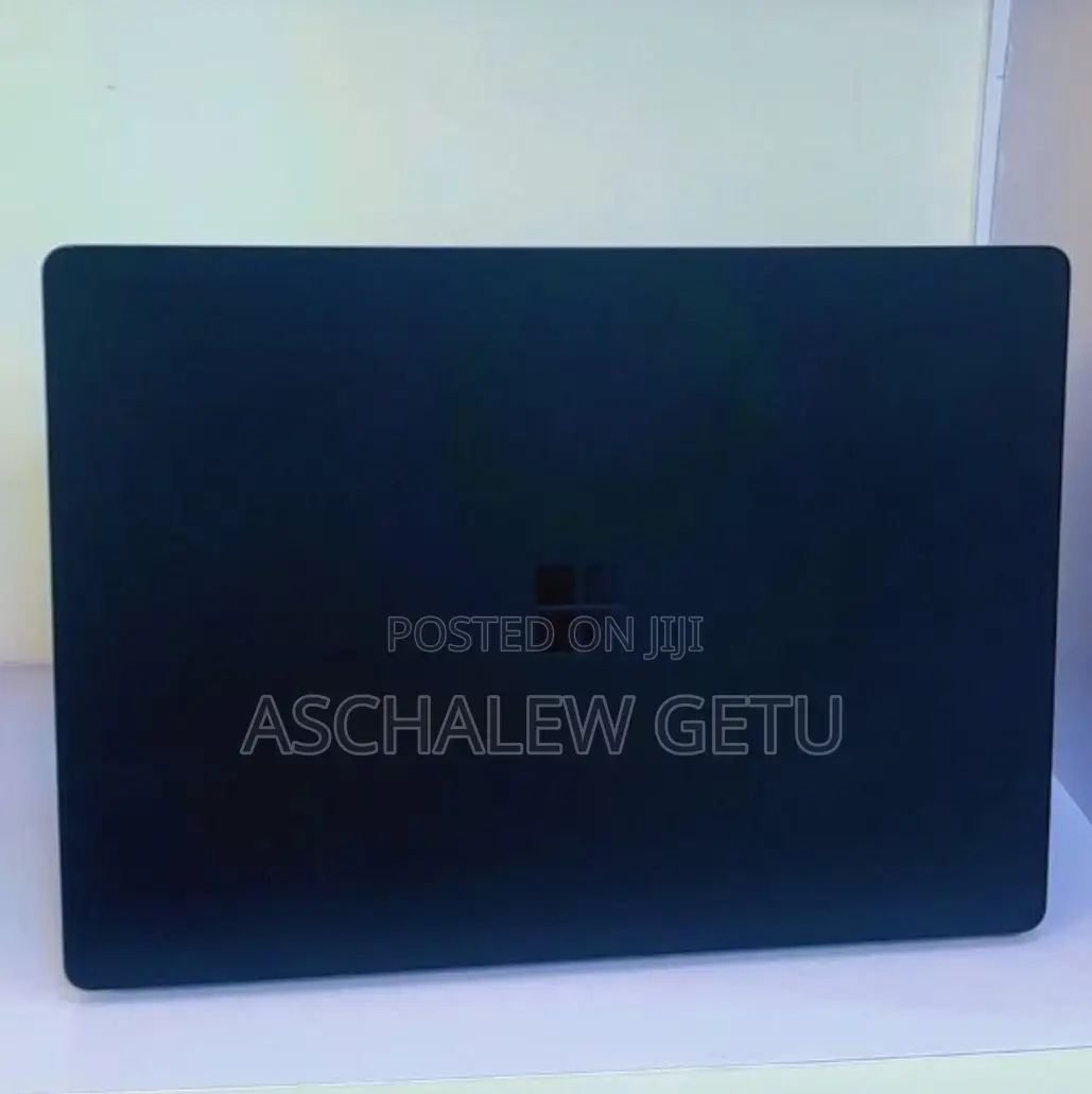 New Laptop Microsoft Surface 16GB Intel Core I7 SSD 512GB