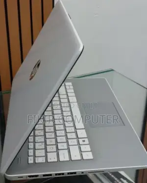 New Laptop HP Stream Notebook 4GB Intel Core I5 SSD 60GB