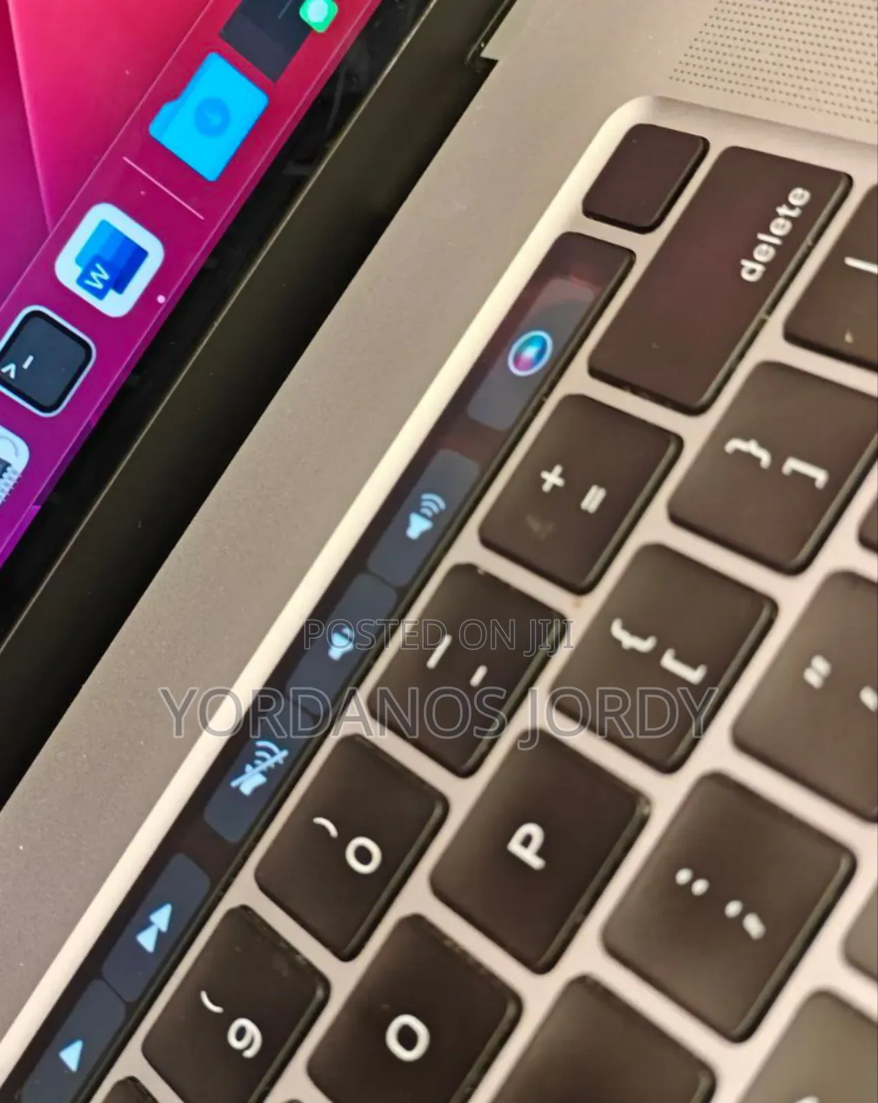 New Laptop Apple MacBook Pro 2019 16GB Intel Core I7 SSD 512GB