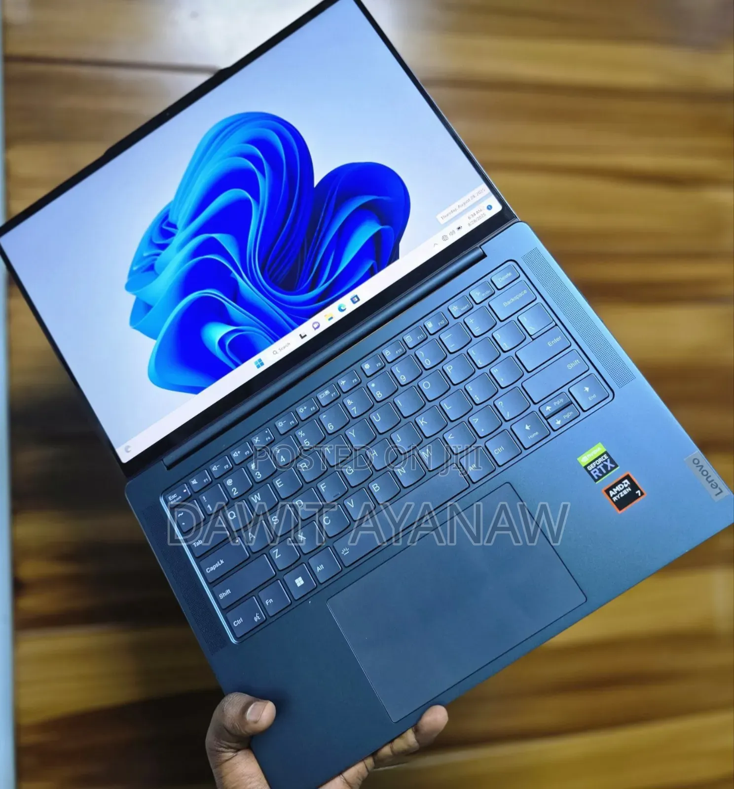 New Laptop Asus 16GB AMD Ryzen 7 SSD 512GB