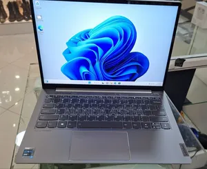 New Laptop Lenovo ThinkBook 13 16GB Intel Core i7 SSD 512GB