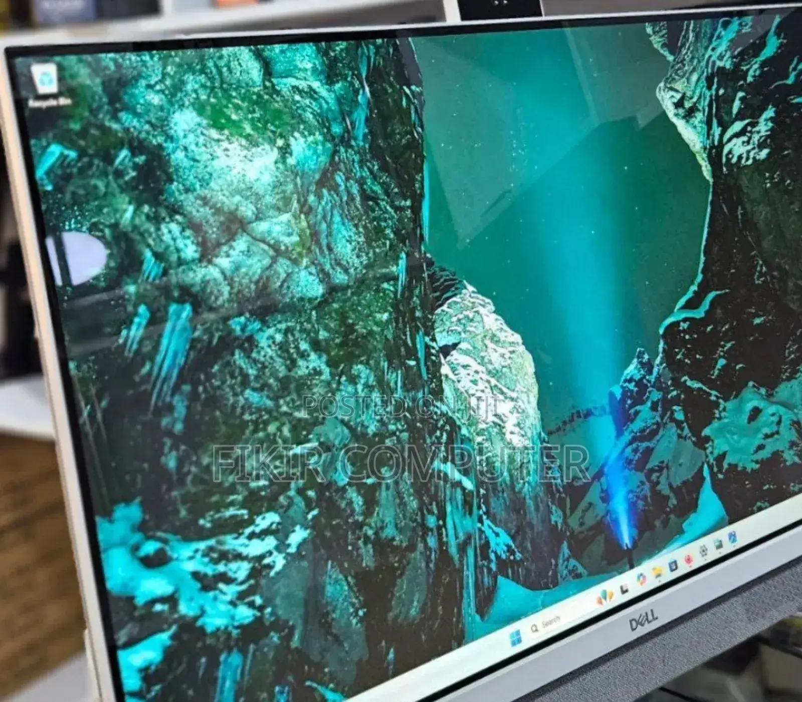 New Laptop Dell Inspiron 11 3000 12GB Intel Core I7 SSD 512GB