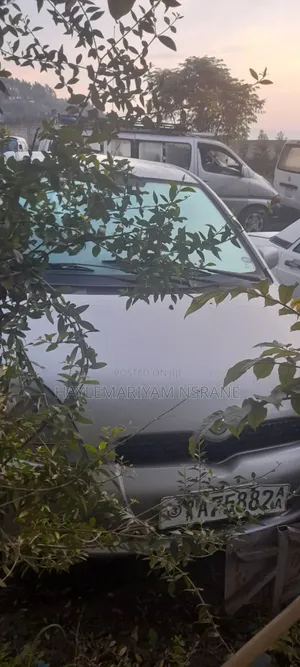 Toyota Platz 1.5 FWD 2001 Silver