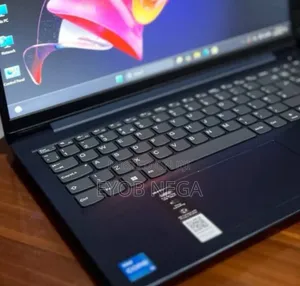 Photo - New Laptop Lenovo IdeaPad 1 8GB Intel Core I3 SSD 256GB