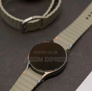 Photo - Galaxy Series 7 Smart Watch (Samsung)
