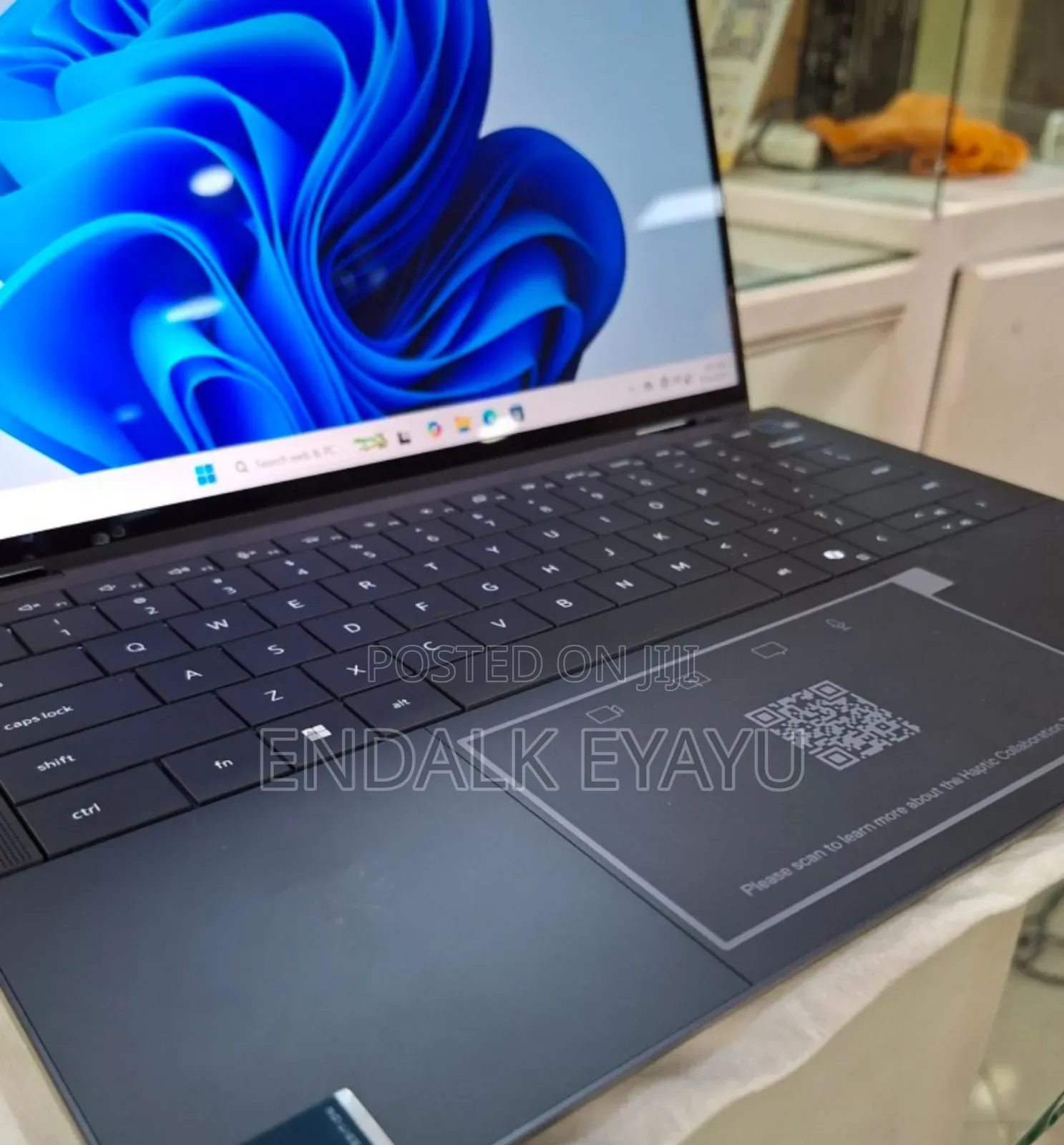 New Laptop Dell 32GB Intel Core Ultra 7 SSD 1T