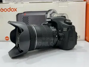 Photo - Canon 60d With Zoom Lens 18-135mm 18mp