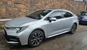 Toyota Corolla 2022 Silver