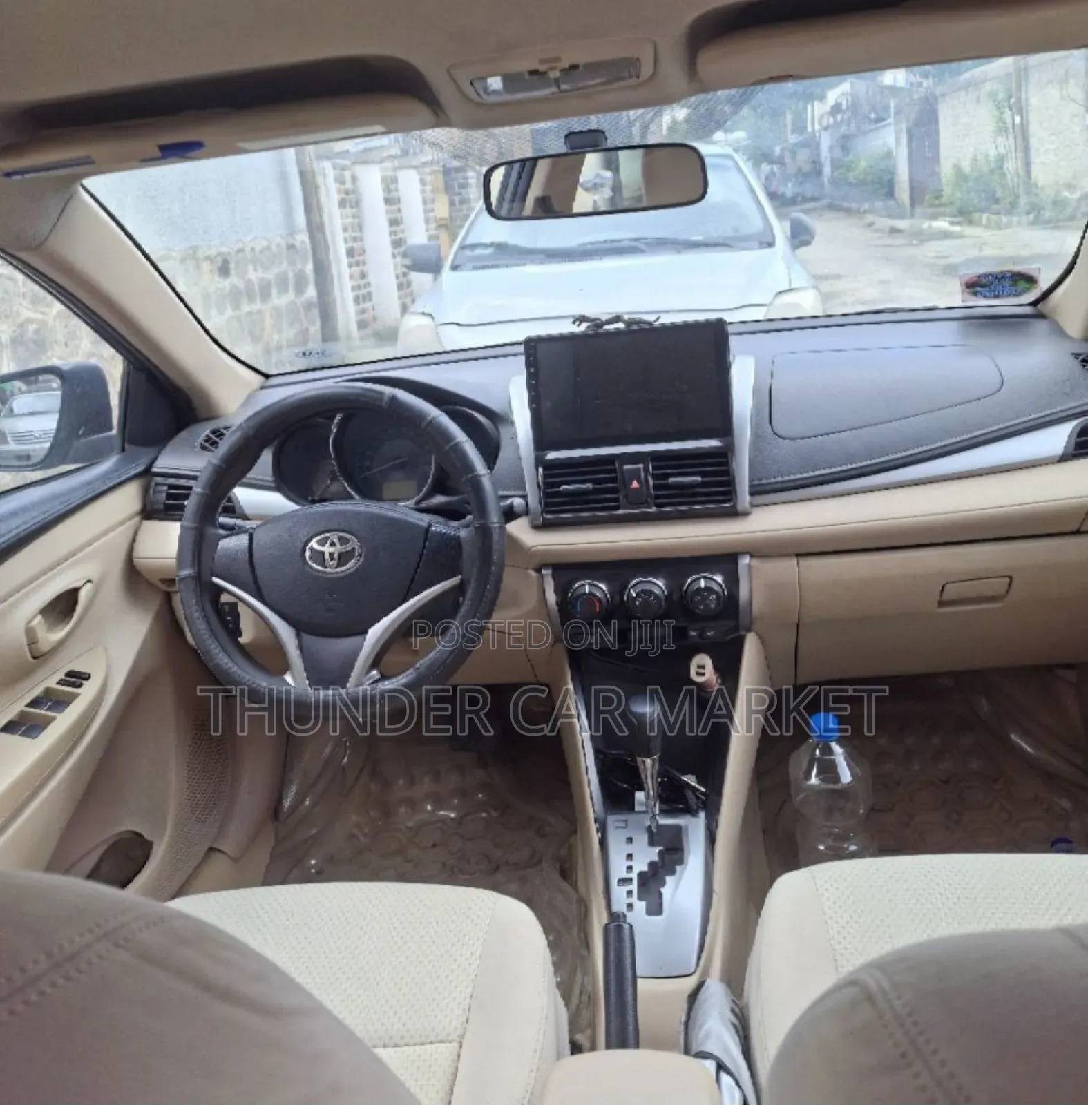 Toyota Yaris 2015 Gray