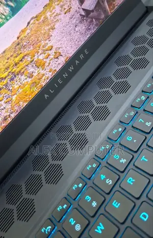 New Laptop Alienware M17x R2 16GB Intel Core I9 SSD 1T
