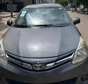 Photo - Toyota Avanza 2014 Gray