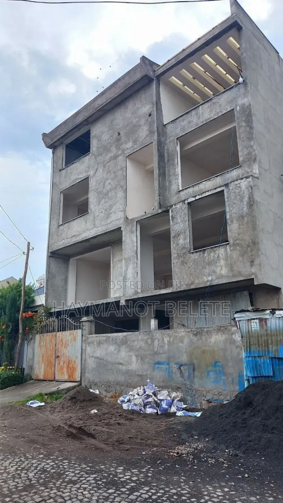 6bdrm House in አያት, Yeka for sale