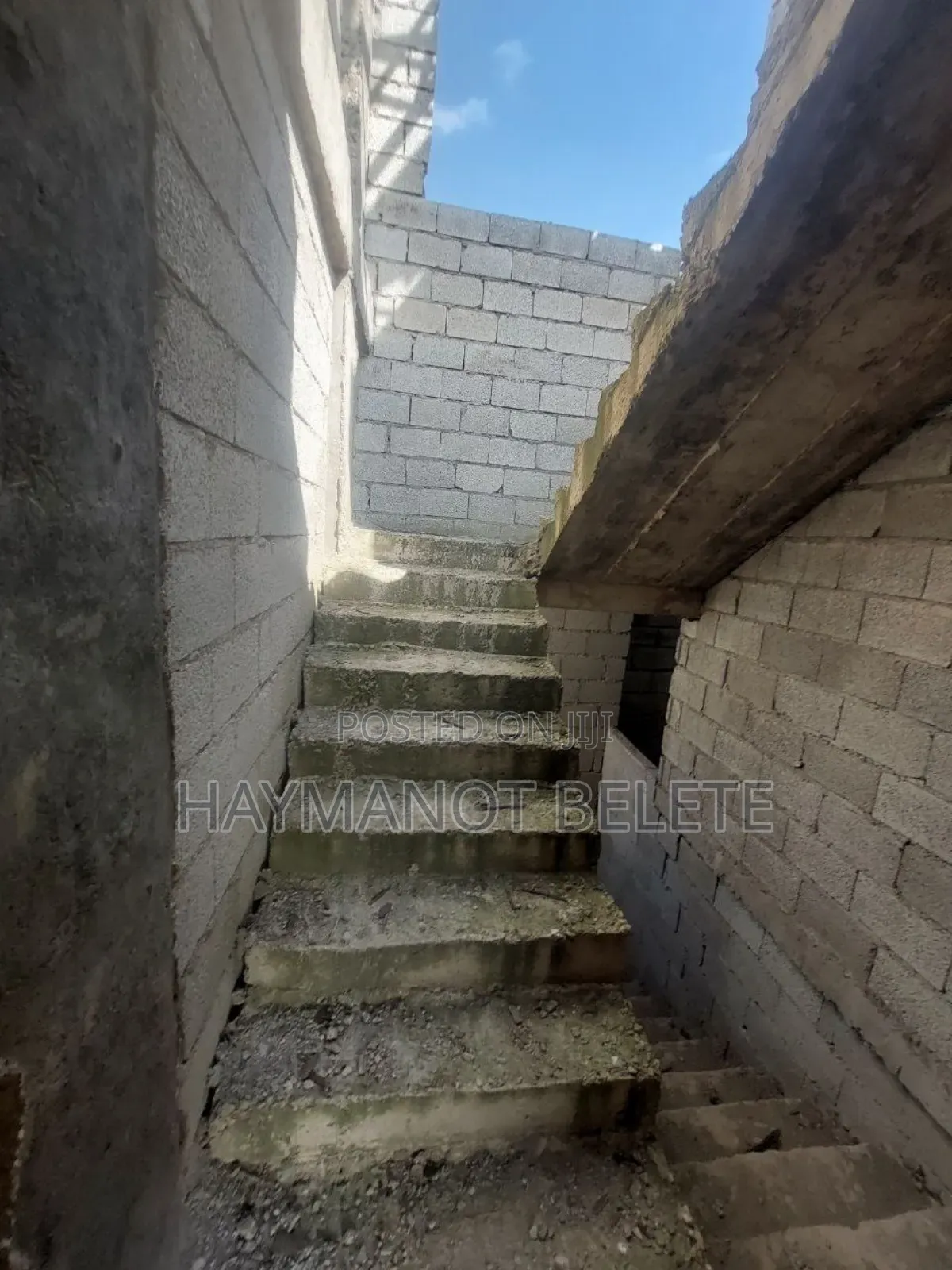 6bdrm House in አያት, Yeka for sale