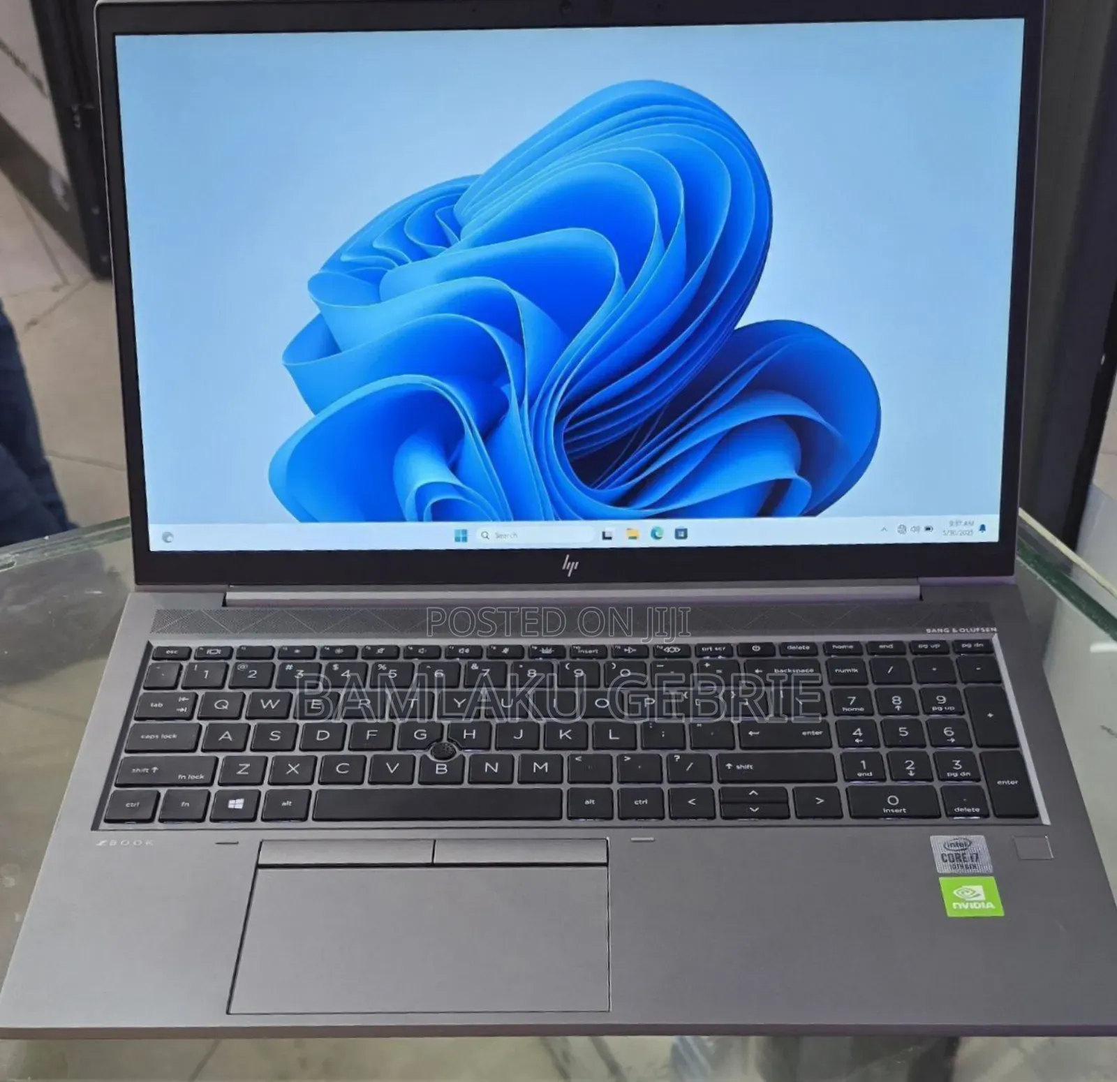 New Laptop HP ZBook Firefly 15 G7 32GB Intel Core I7 SSD 1T