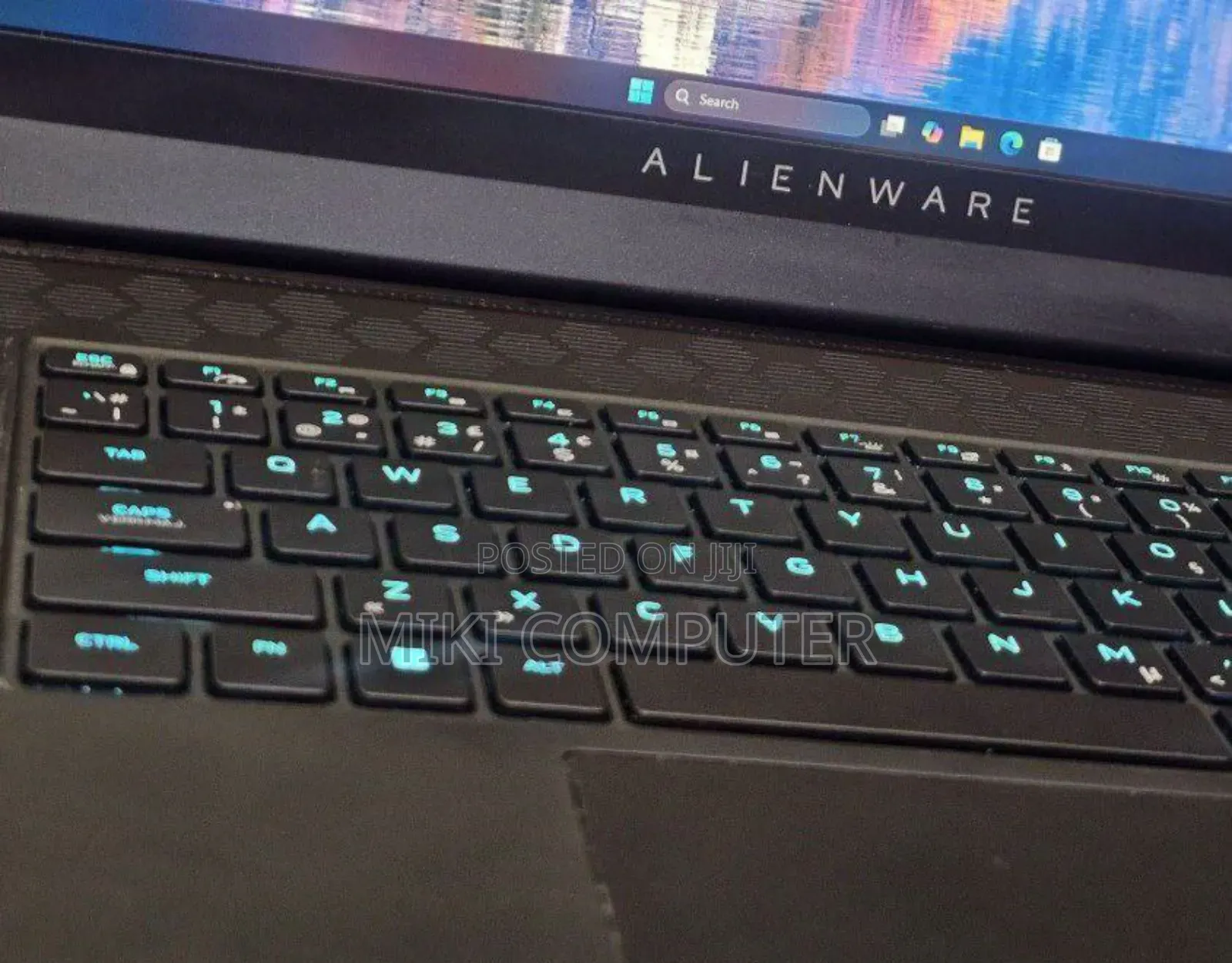 New Laptop Alienware M17x R2 16GB Intel Core I5 SSD 1T