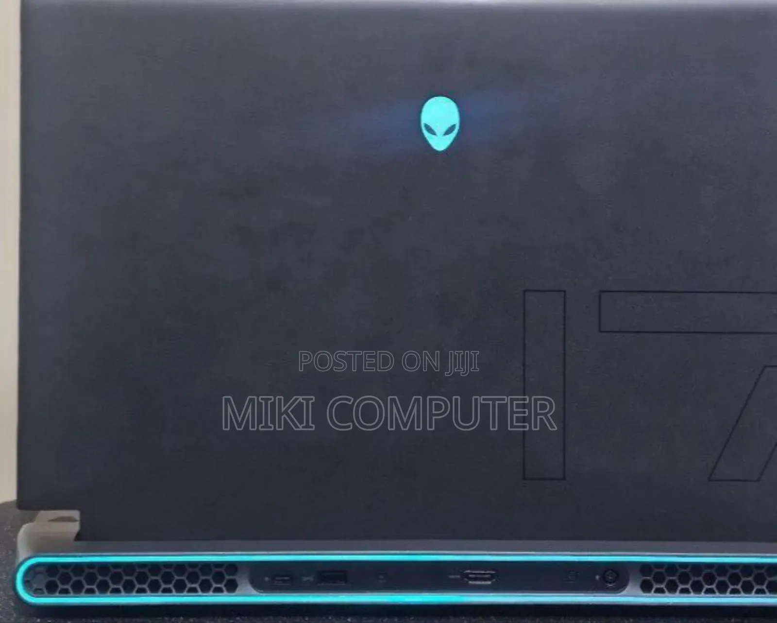 New Laptop Alienware M17x R2 16GB Intel Core I5 SSD 1T