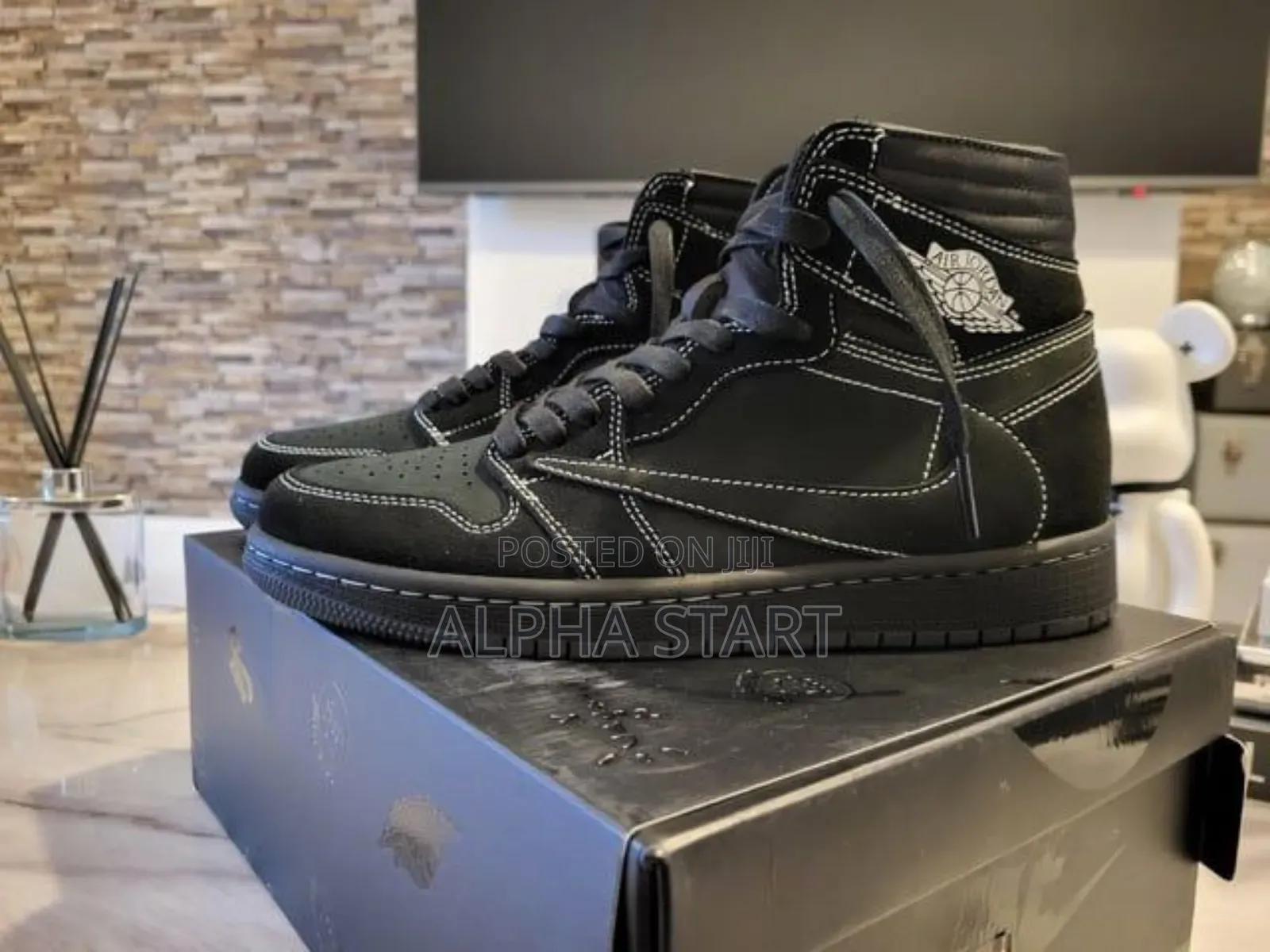 Air Jordan 1 High Og Trvis Scott
Good Quality
