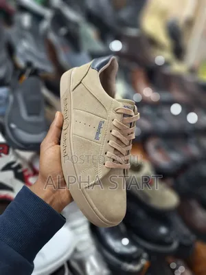 Photo - New Arrival 
 Original Flat Timberland Sneakers 
 Made in Vietnam