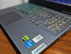 New Laptop Lenovo LOQ 15IRH8 16GB Intel Core I5 SSD 512GB