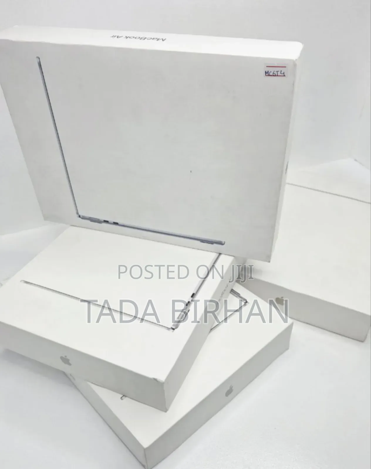 New Laptop Apple MacBook Air 2025 M4 13-Inch 16GB Apple M4 SSD 256GB