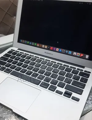 New Laptop Apple MacBook Air 2015 4GB Intel Core I5 SSD 128GB