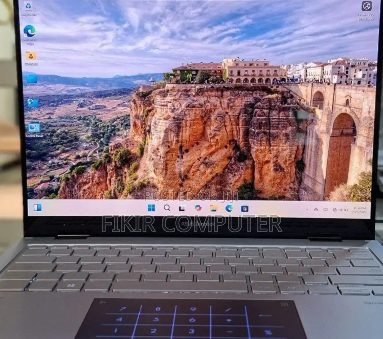 New Laptop Asus Zenbook 14 UX434 16GB Intel Core I7 SSD 1T