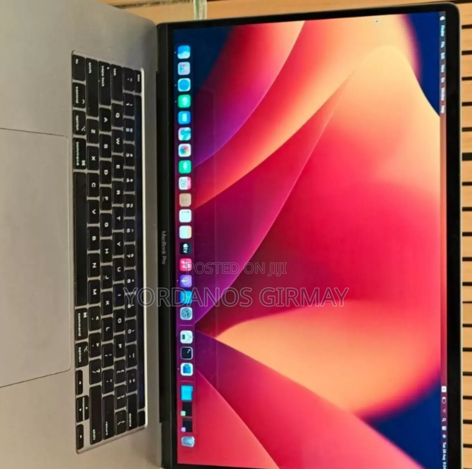 New Laptop Apple MacBook Pro 2019 16GB Intel Core I7 SSD 512GB