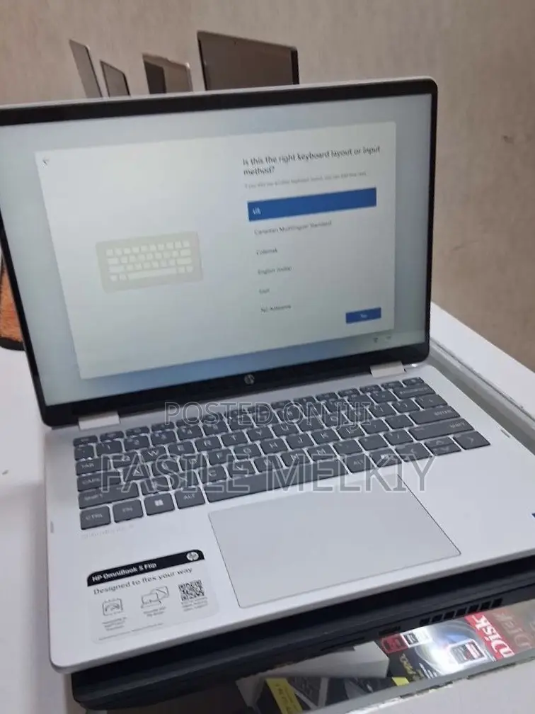 New Laptop HP OmniBook 5 Flip 16GB Intel Core I7 SSD 512GB