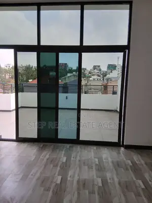 8bdrm House in Bole for rent