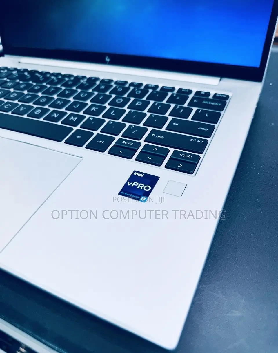 New Laptop HP EliteBook 840 G10 16GB Intel Core I7 SSD 1T