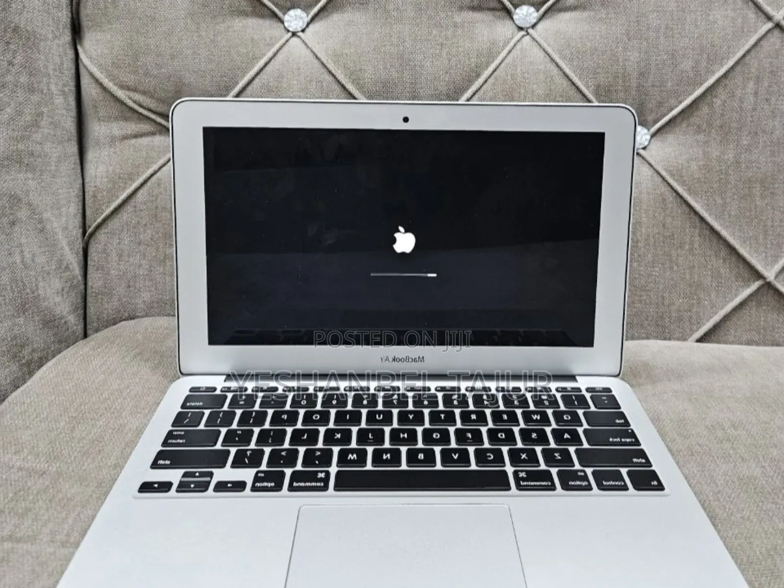 New Laptop Apple MacBook Pro 2015 4GB Intel Core I5 SSD 128GB