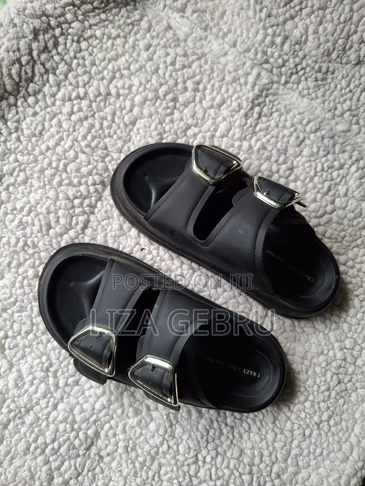 Slightly Used Like New Qualk4shoes for Sell. Size 36,37